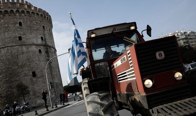 Κλιμακώνουν τις κινητοποιήσεις οι αγρότες. Ζητούν συνάντηση με τον Τσίπρα