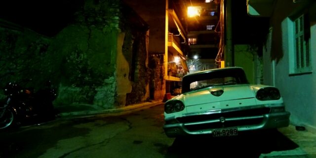 Φωτογραφίες: Οχήματα μιας άλλης εποχής, στους δρόμους της Αθήνας