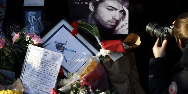 Ετάφη, τρεις μήνες μετά τον θάνατό του, ο George Michael