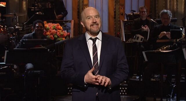 Ο Louis CK, το κοτόπουλο ρατσιστής και η επανάσταση του καναπέ