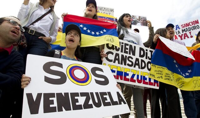 Βενεζουέλα: Στέρηση πολιτικών δικαιωμάτων στον ηγέτη της αντιπολίτευσης