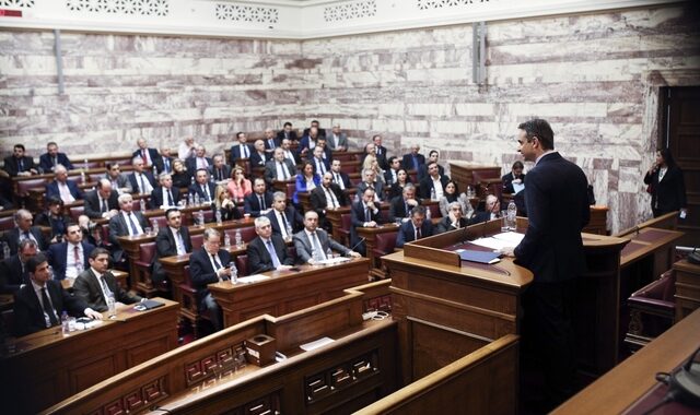 Την κοινοβουλευτική ομάδα της ΝΔ συγκαλεί ο Μητσοτάκης