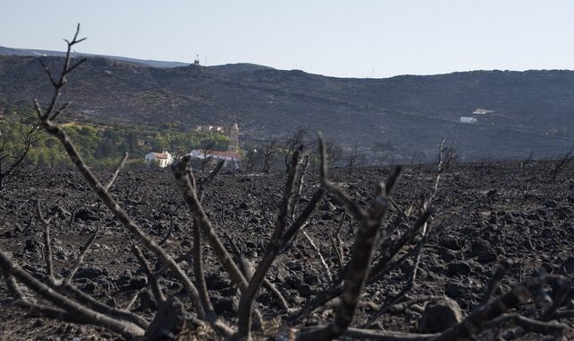 Κύθηρα: Οριοθετημένη και χωρίς ενεργό μέτωπο η φωτιά