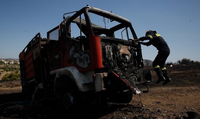 Καλά στην υγεία τους οι 3 πυροσβέστες. Αισιόδοξη εικόνα από το μέτωπο της φωτιάς