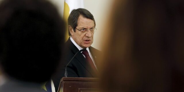 Κύπρος: Προπαρασκευαστική συνάντηση Αναστασιάδη – Σπέχαρ