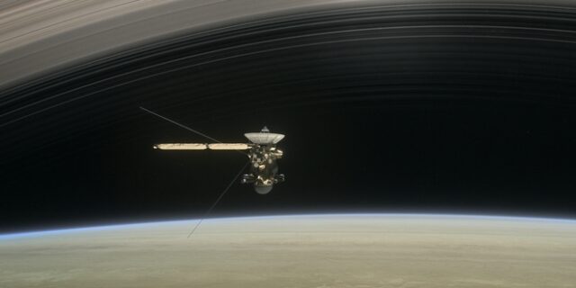 Σήμερα το Cassini αυτοκτονεί στον Κρόνο