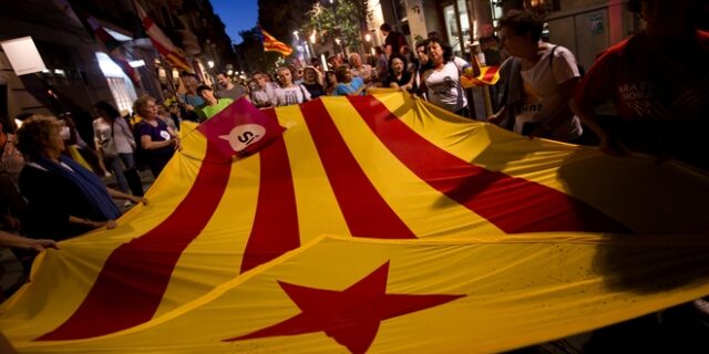 Καταλανικό Δημοψήφισμα: Με φυλακίσεις απειλεί η Μαδρίτη, αντιδρούν οι Καταλανοί