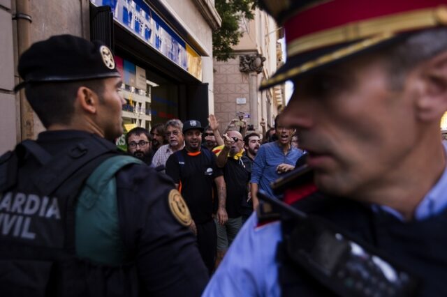 Δημοψήφισμα στην Καταλονία: Σε ποιον υπακούει η περιφερειακή αστυνομία;