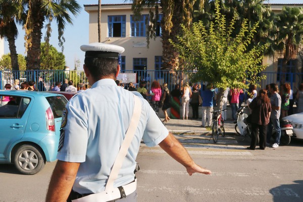 Αρχίζει η σχολική χρονιά – πώς πρέπει να μετακινούνται οι μαθητές με ασφάλεια