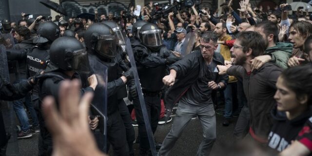 Καταλονία: ‘Ένα έθνος υπερασπίστηκε ειρηνικά τη Δημοκρατία’