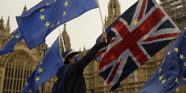 Brexit: Η ΕΕ προσφέρει ‘μεταβατικό status quo’ στη Βρετανία χωρίς δικαίωμα ψήφου