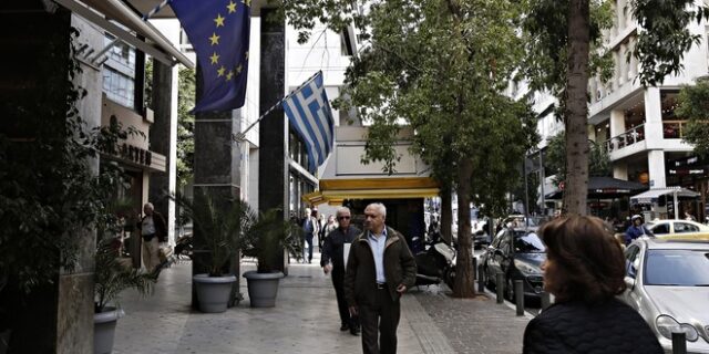 Παρατείνεται η ευνοϊκή φορολογία για άνεργους, φοιτητές και νοικοκυρές