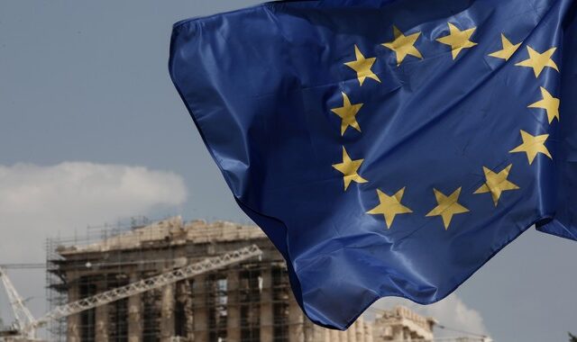 Με χρέος ελαφρύτερο κατά 55% βγαίνει η Ελλάδα από τα μνημόνια
