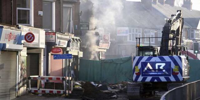 Έκρηξη στο Λέστερ: Στους 5 οι νεκροί – Έρευνες για επιζώντες