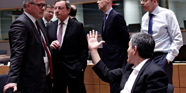 Eurogroup: ‘Θερμό επεισόδιο’ Τσακαλώτου – Ντράγκι για τους ηλεκτρονικούς πλειστηριασμούς