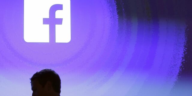 ΗΠΑ: Γερουσία καλεί Ζάκερμπεργκ για το σκάνδαλο του Facebook