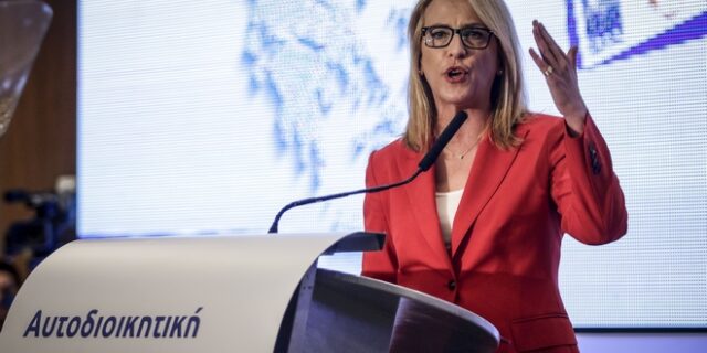 Δούρου για το Μάτι: Η Περιφέρεια Αττικής δεν έλαβε ποτέ εντολή εκκένωσης