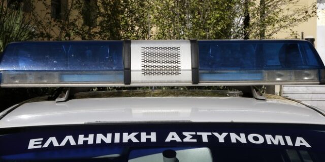 Συνελήφθησαν 14χρονος και 15χρονος για ληστείες και κλοπές οχημάτων