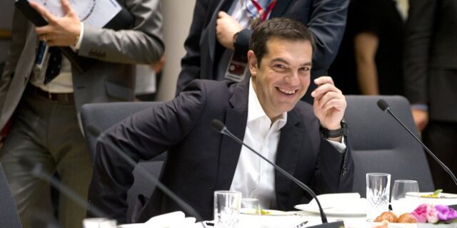 Τσίπρας: Παραμένει ο μειωμένος ΦΠΑ στα νησιά που δέχονται προσφυγικές ροές