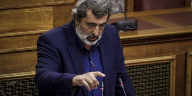 ΝΔ: Ο Πολάκης επιχειρεί να εκβιάσει τον Στουρνάρα ηχογραφώντας τη συνομιλία τους