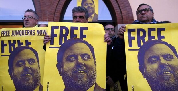 Εξοντωτικές ποινές προτείνει ο Εισαγγελέας για τους Καταλανούς πολιτικούς που κρατούνται