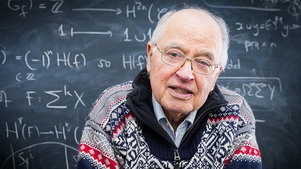 Πέθανε ο Μάικλ Ατίγια, ένας από τους διασημότερους μαθηματικούς