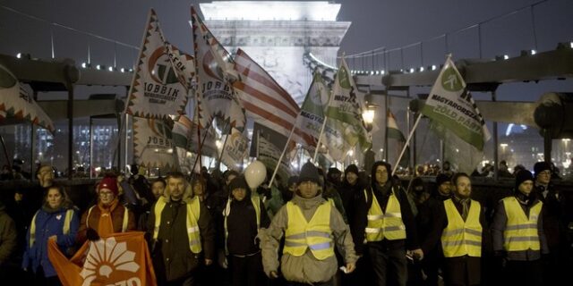 Ουγγαρία: Χιλιάδες στους δρόμους κατά της κυβέρνησης Όρμπαν