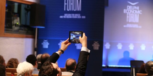 Delphi Economic Forum: Το παγκόσμιο τραπεζικό σύστημα απέναντι σε νέες προκλήσεις