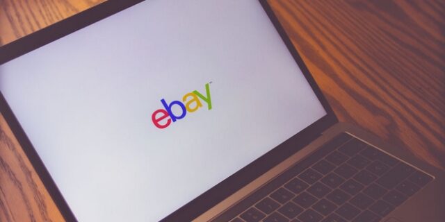 eBay: “Φρίκαρα. Βρήκα τυχαία καρτ-ποστάλ των παππούδων μου από το 1936”