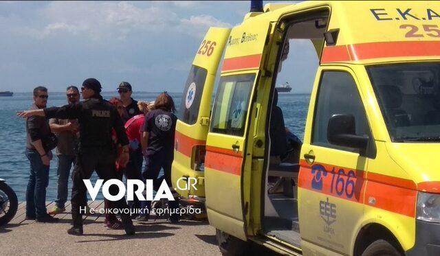 Θεσσαλονίκη: 64χρονος έπεσε στον Θερμαϊκό – Τον έβγαλε περαστικός