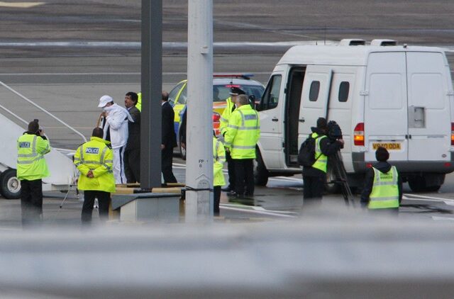 Γλασκώβη: Συναγερμός στο αεροδρόμιο λόγω ύποπτου περιστατικού σε αεροσκάφος – Ανεστάλησαν οι πτήσεις