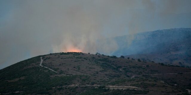 Καλύτερη η εικόνα της φωτιάς στην Εύβοια μετά την πτώση της έντασης των ανέμων