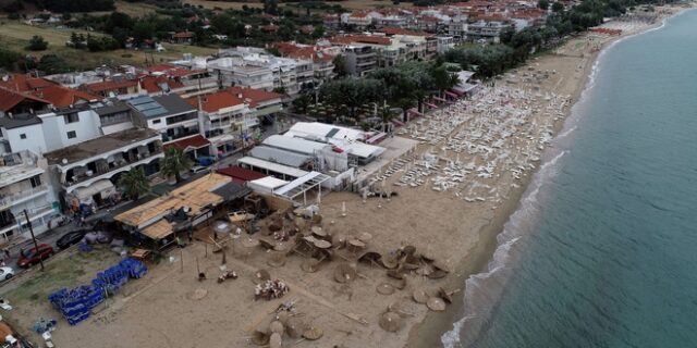 Φονική κακοκαιρία: 7 οι νεκροί, ταυτοποιήθηκε η σορός του 62χρονου ψαρά