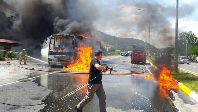 Τουρκία: Φωτιά σε λεωφορείο – 5 νεκροί ανάμεσά τους ένα παιδί