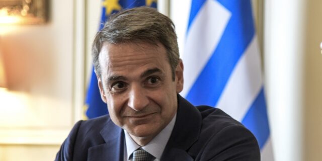 Μητσοτάκης στη Figaro: Καλώ τους Γάλλους επενδυτές στην Ελλάδα