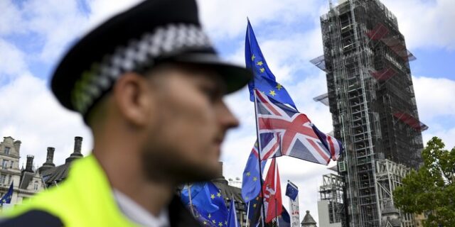 Brexit: Στα 9,1 δισ. ευρώ το κόστος για την αντιμετώπιση των συνεπειών της αποχώρησης