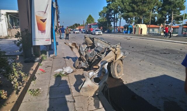 Συγκλονιστικές εικόνες από το τροχαίο δυστύχημα στον Άγιο Βασίλειο – Παραβίασε φανάρι και εμβόλισε το ΙΧ