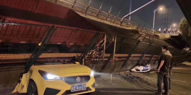 Τραγωδία στην Κίνα: Γέφυρα καταπλάκωσε αυτοκίνητα – Τρεις νεκροί