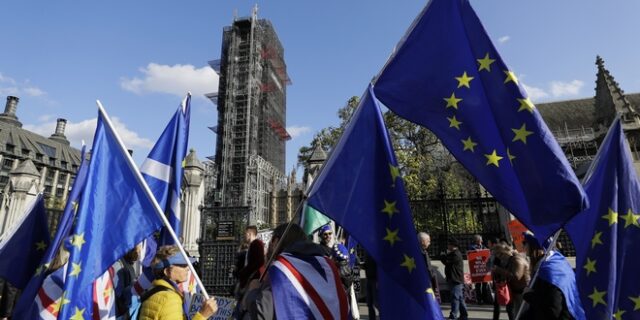 Brexit: “Ναι” από τον Κόρμπιν σε πρόωρες εκλογές στη Βρετανία