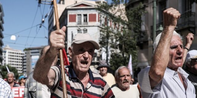 ΣτΕ για επικουρικές συντάξεις: Αντισυνταγματικές οι περικοπές