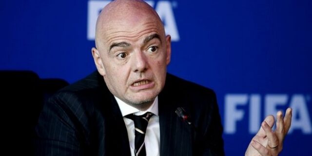 Η FIFA εξετάζει δια βίου αποκλεισμό για ρατσιστικές συμπεριφορές