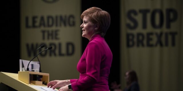 Σκωτία: Επιμένει για νέο δημοψήφισμα ανεξαρτησίας