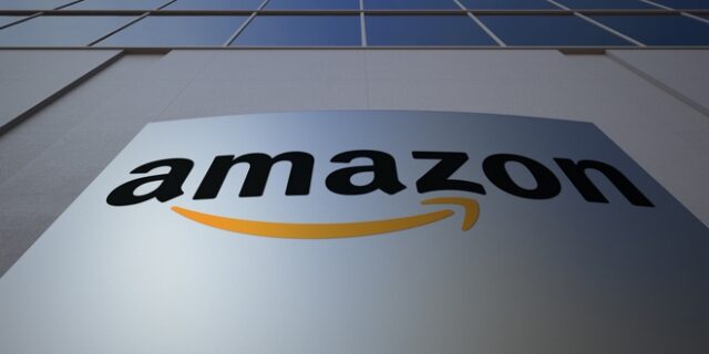 Amazon: Αποσύρει μετά την κατακραυγή χριστουγεννιάτικα στολίδια με το Άουσβιτς