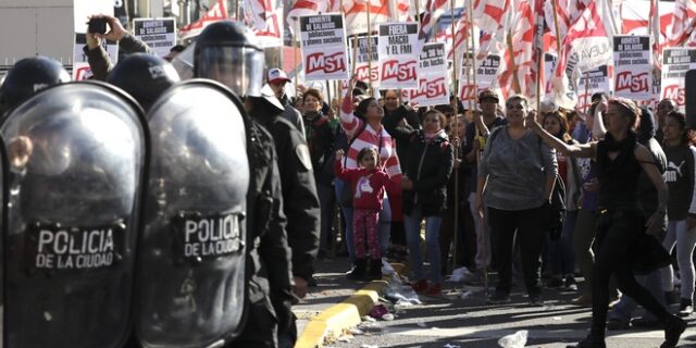 Αργεντινή: Το “δυστυχώς επτωχεύσαμεν” του Φερνάντες