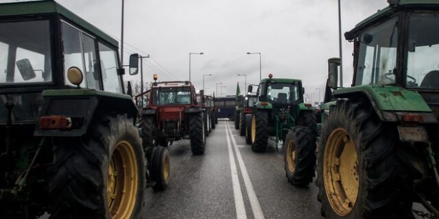 Τέλη κυκλοφορίας στα τρακτέρ; Τι απαντά το υπουργείο