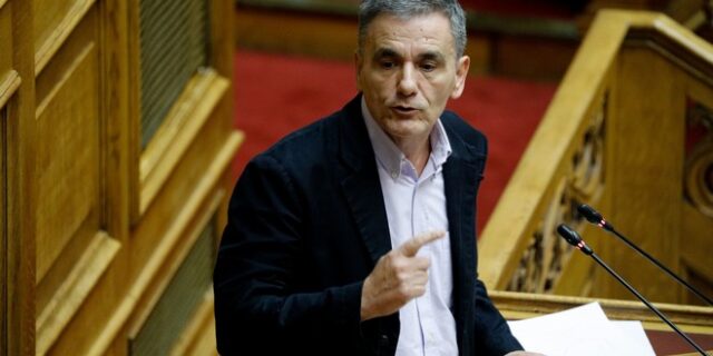 Προϋπολογισμός: Τζαρτζαρίσματα εντός Βουλής για την “τρύπα” των 396 εκατ. ευρώ