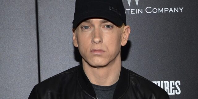 Eminem: Χιτσκοκικός δίσκος έκπληξη – Ραπ κατά της οπλοκατοχής και αντιδράσεις