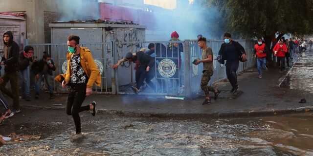 Ιράκ: Δυνάμεις ασφαλείας συγκρούονται με διαδηλωτές στο κέντρο της Βαγδάτης