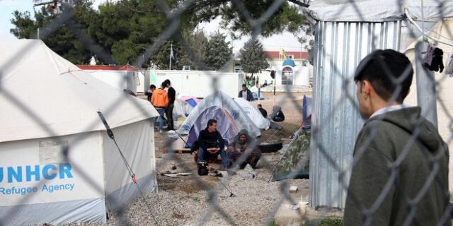 Απ. Παπαδόπουλος στο News 24/7: “Οι φράχτες δεν λύνουν το μεταναστευτικό. Να δούμε την ένταξη”