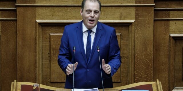 Βελόπουλος: Ποιες επιχειρήσεις; Τα καφέ και τα σουβλατζίδικα εννοείτε;